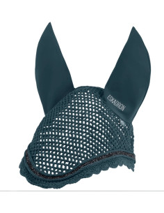 Bonnet crocheté en coton avec large découpe derrière les oreilles. 2